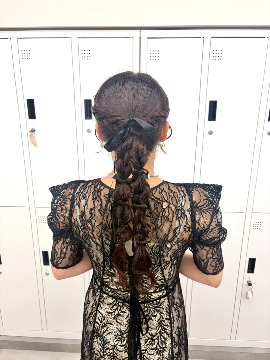 横浜の結婚式ヘアセット×超馴染ませ羽エクステンション｜自然なロングヘアで華やかに