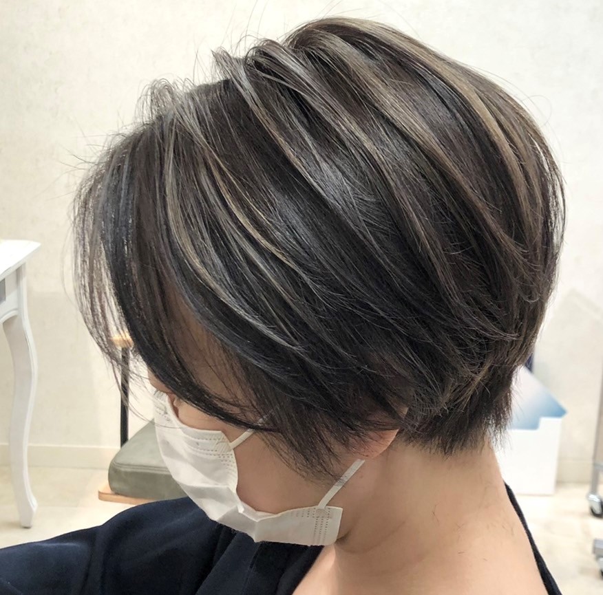 脱白髪染め☆今話題の白髪ぼかしハイライト｜コラム｜神奈川・東京の