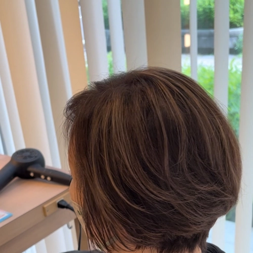 【白髪ぼかし】ブリーチハイライト＋トリートメント＋カット￥15950～