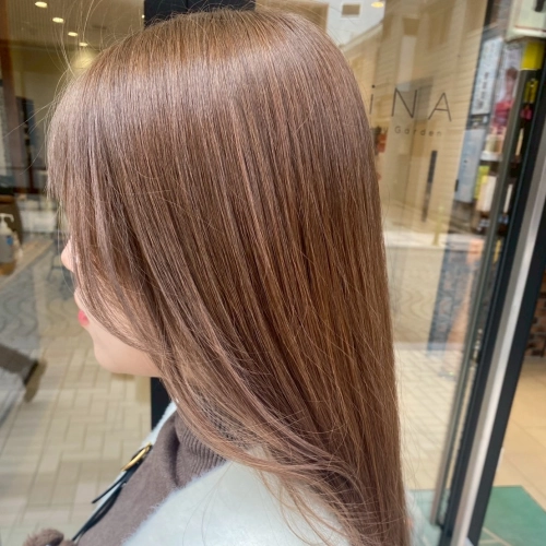 【まとまる艶髪へ】　カット＋イノアカラー＋フローディアトリートメント