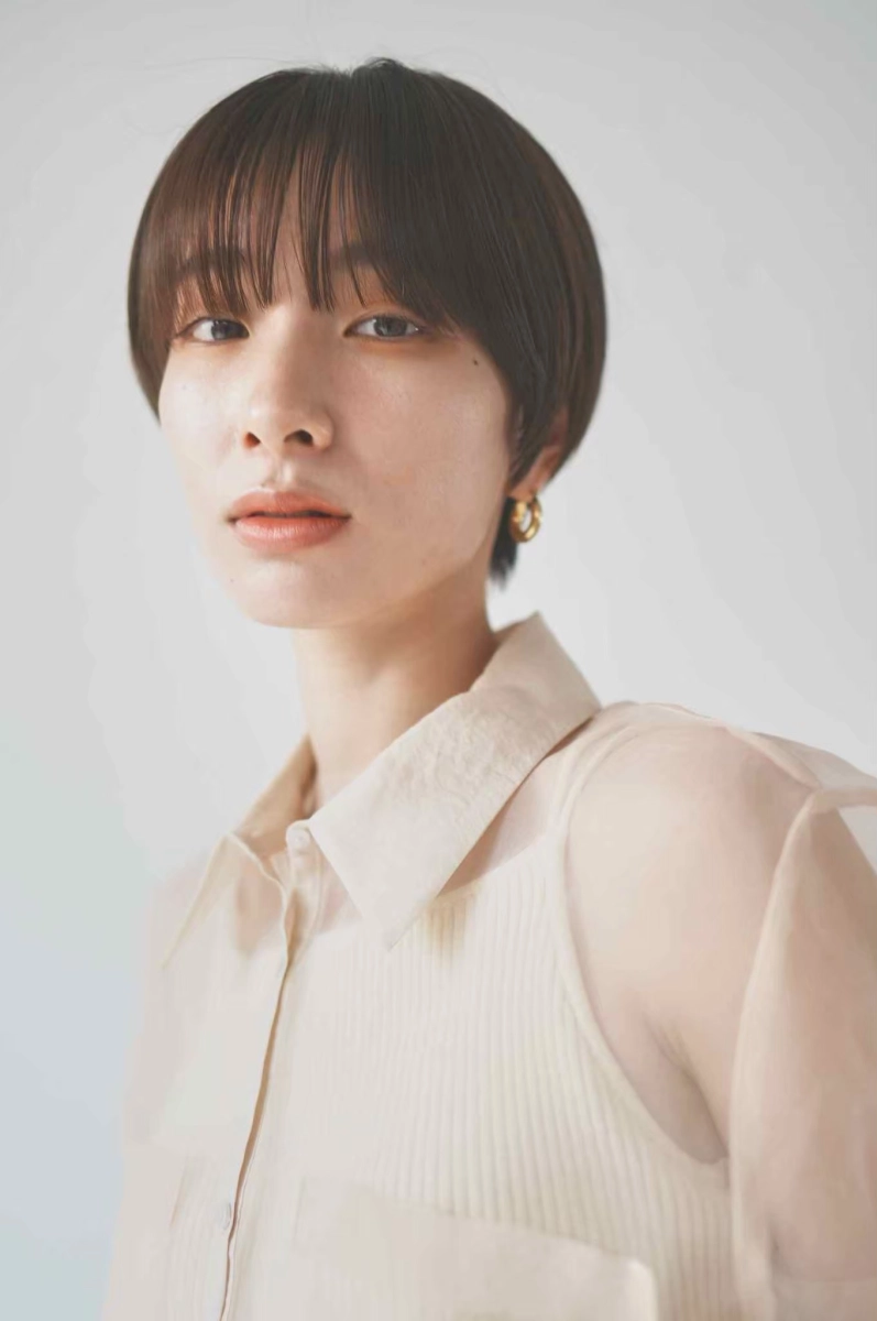  アローム(alom)の写真/質感とシルエットにこだわったナチュラルでオシャレなスタイルは、大人女性の