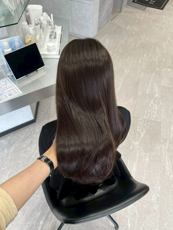 うる艶グレージュカラー