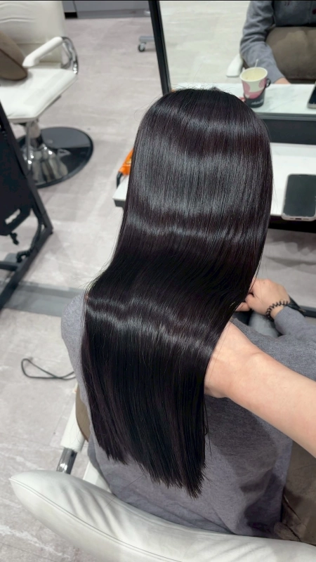 髪質改善ストレート×暗髪カラー