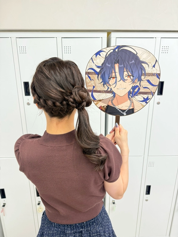 横浜で推し活ヘアメイクならSTYLE横浜♪かわいいサイドポニーで推し活を楽しもう！