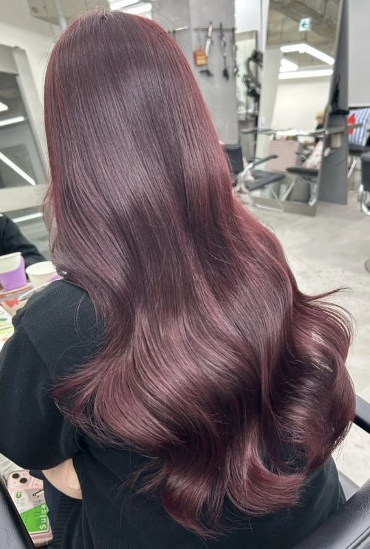 横浜でダブルカラーをするならSTYLE横浜｜艶感たっぷりのワインレッド・チェリーレッドカラー