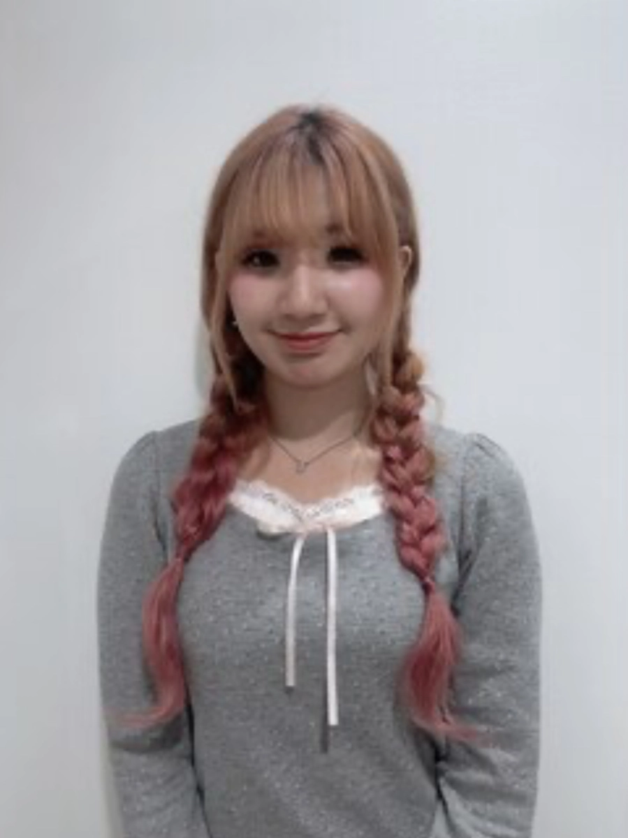 川村 百々華